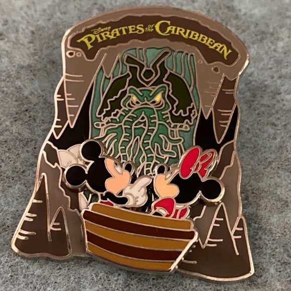 Disney Accessories - Disneyland Pirates "Dead Man's Chest" Mickey, Minnie & Davy Jones (2011)